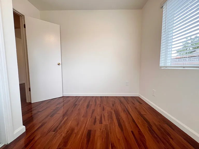 Bedroom (1)