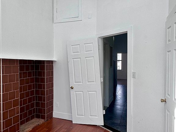 2nd image of 294 Harman St APT 3RR