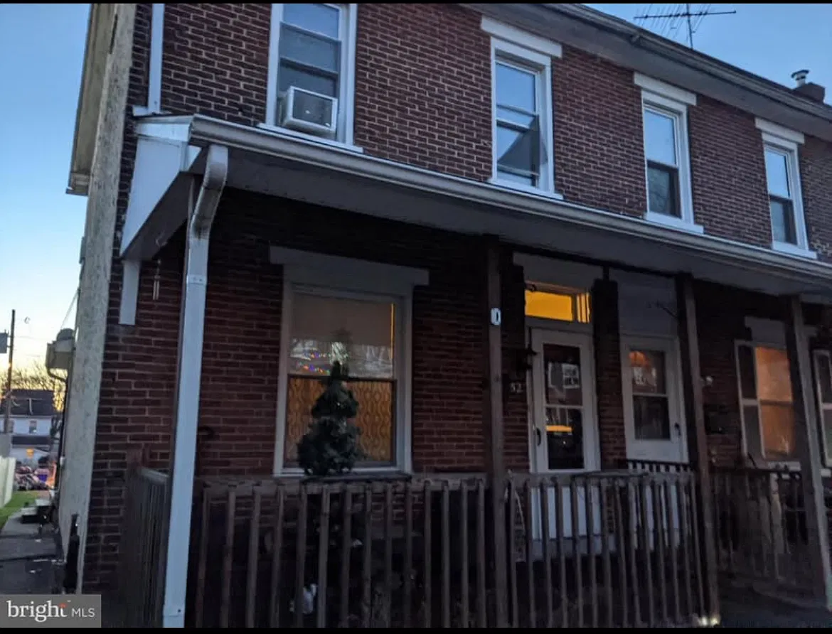 3 bed, 1200 sqft, $1,795 — Photo 3