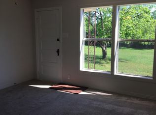 602 W Main St, Llano, TX 78643