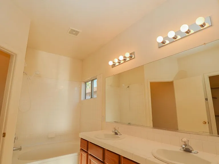 9258 E Muleshoe St — Photo 9