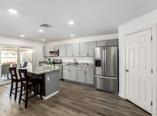 1930 W JOAN DE ARC Avenue, Phoenix, AZ 85029