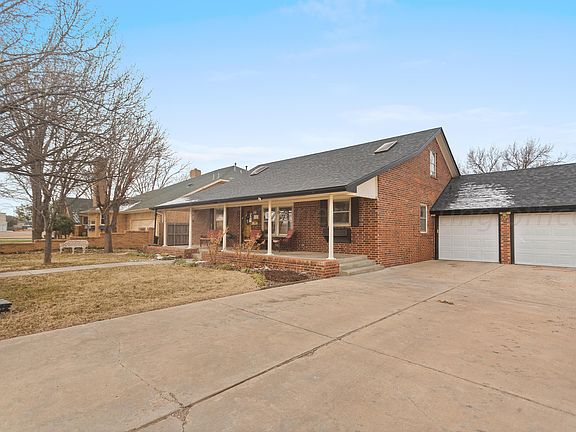 2nd image of 1607 Mary Ellen St