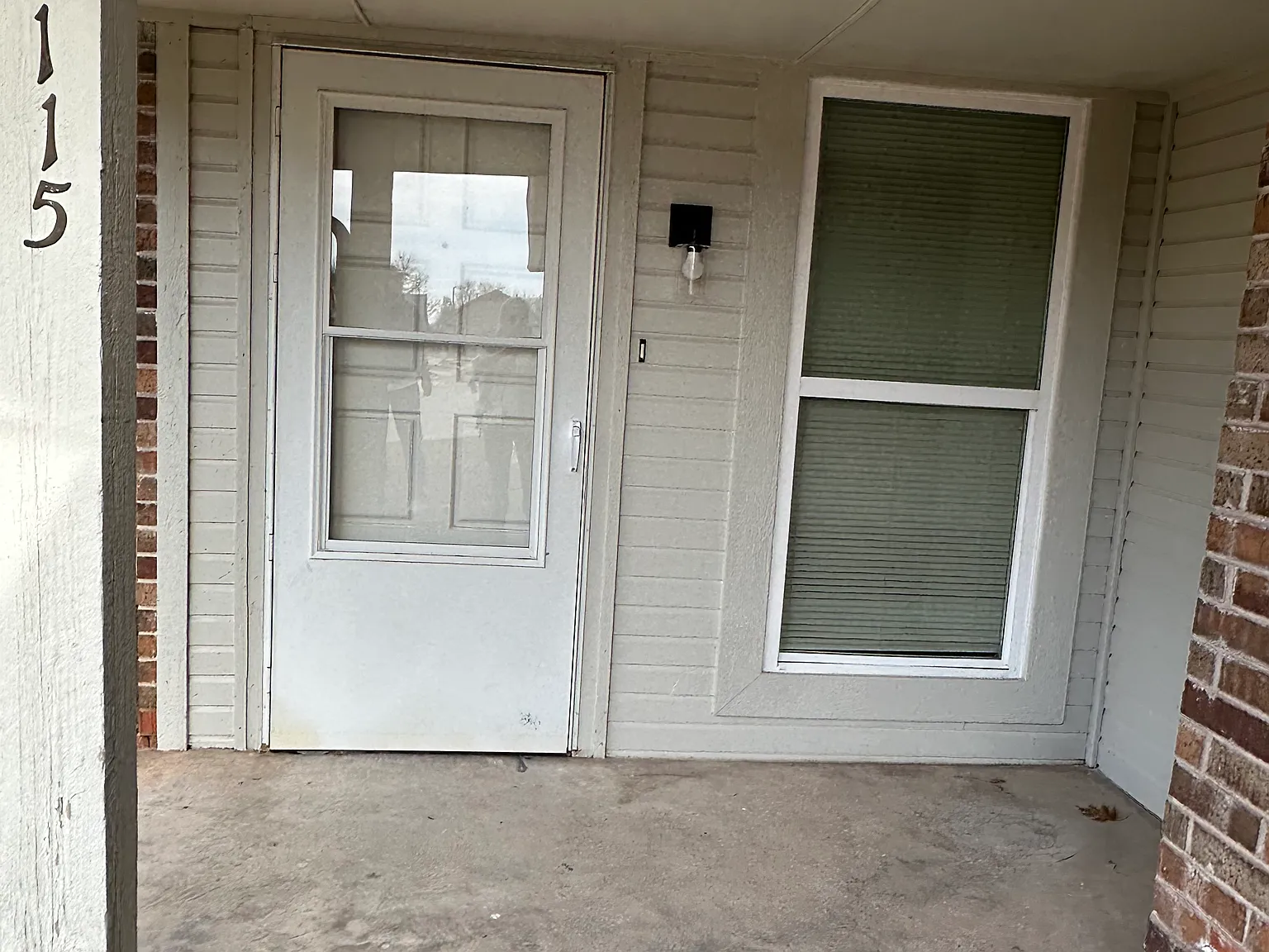 4115 Potomac Dr — Photo 2