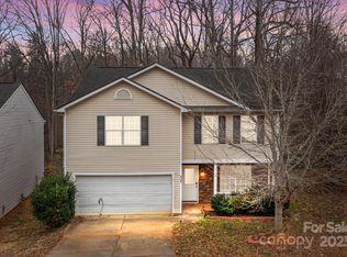 2349 Gooseberry Rd, Charlotte, NC 28208
