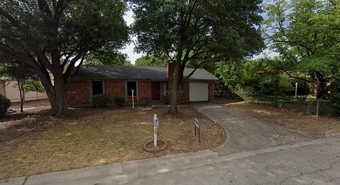 3 bed, 1.5 bath, $1,725 — Photo 1