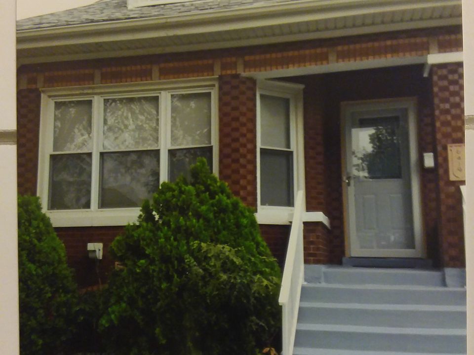 1st image of 6419 S Karlov Ave