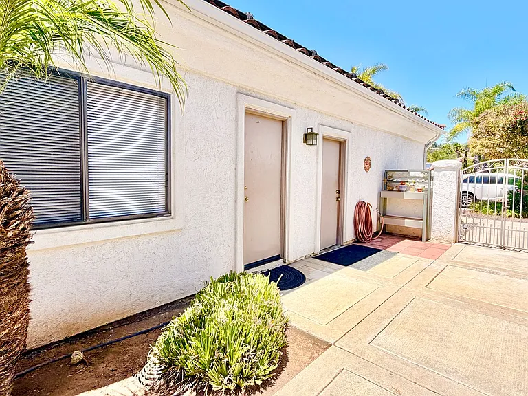 3835 Cedar Vale Way — Photo 1