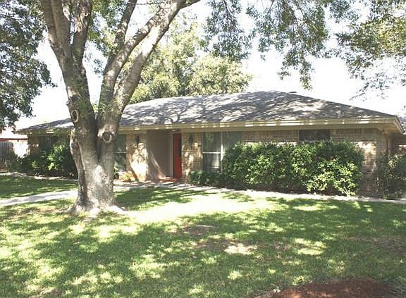 3rd image of 2701 Good Shepherd Dr