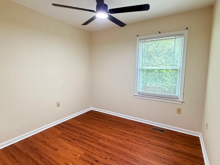 3975 Wintergreen Pl — Photo 11