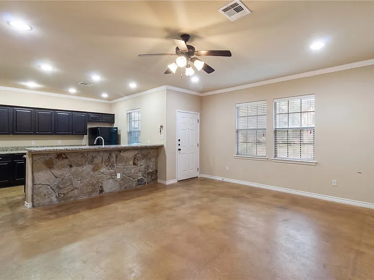 3420 General Pkwy — Photo 3