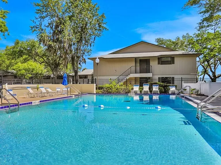 2 Tarragona Ct — Photo 2