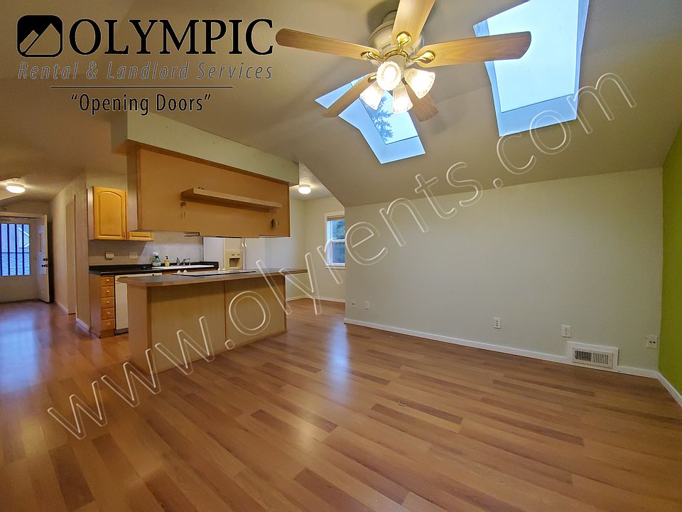 Living Room-Kitchen