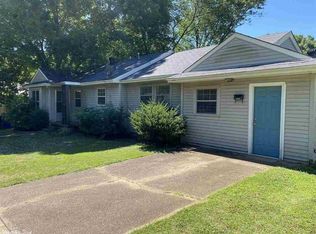1201 E Moore Ave, Searcy, AR 72143