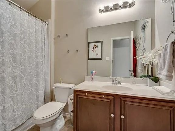4th image of 3504 Woodshire Ave