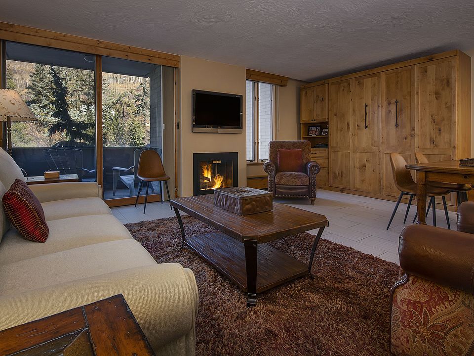 1st image of 292 E Meadow Dr #333