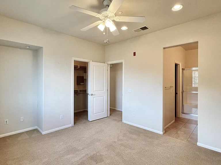 2674 Rawhide Ln — Photo 25