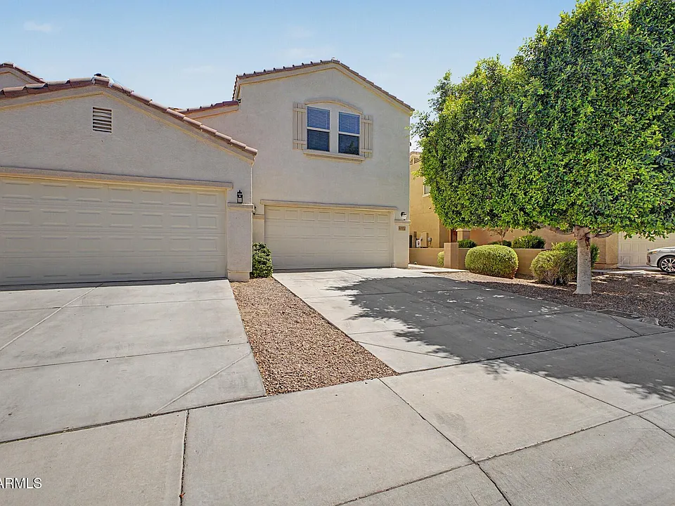 8777 W Dahlia Dr