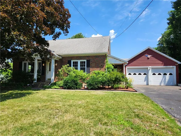 1463 Church St, Fogelsville, PA 18051