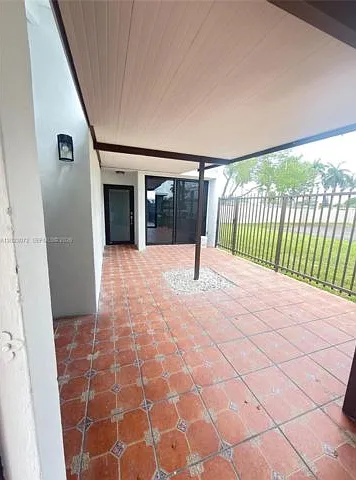 2560 SW 122nd Ct — Photo 14