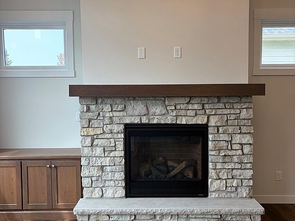 4th image of 2236 Aftonn Cir