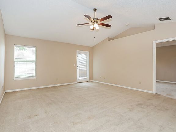 3rd image of 2141 Ardencroft Dr
