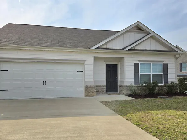 4884 Mae Beth Cir, Mount Olive, AL 35117