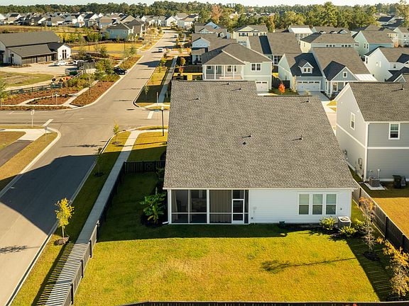 4th image of 285 Citrus Dr