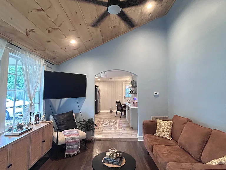 4008 Kennedy Ave — Photo 3