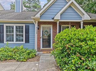 9136 Four Mile Creek Rd, Charlotte, NC 28277