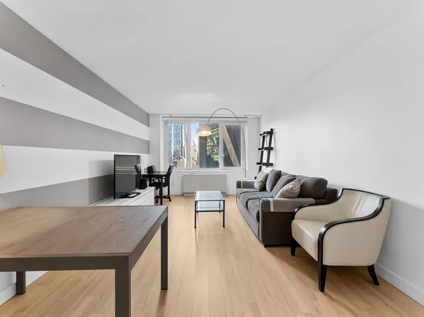 322 West 57th Street image 2 of 22