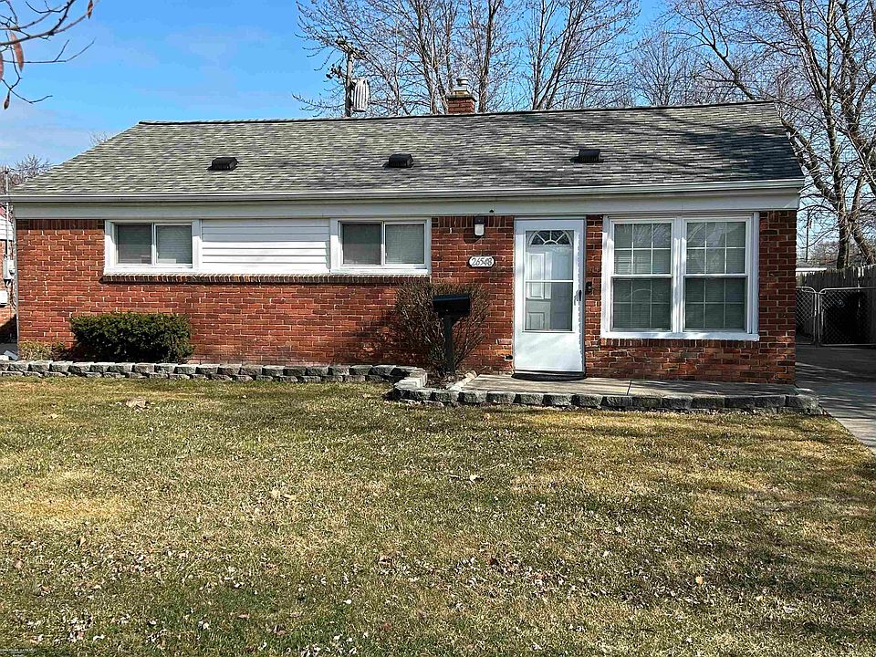 1st image of 26548 Arlington St