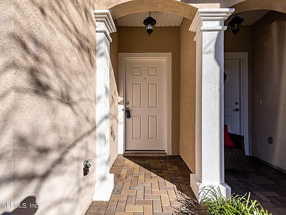 4th image of 11343 Estancia Villa Dr #305