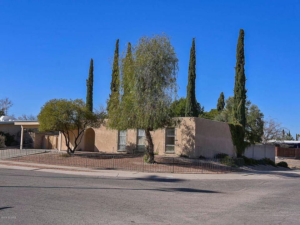 1st image of 1241 N Avenida Jeanine