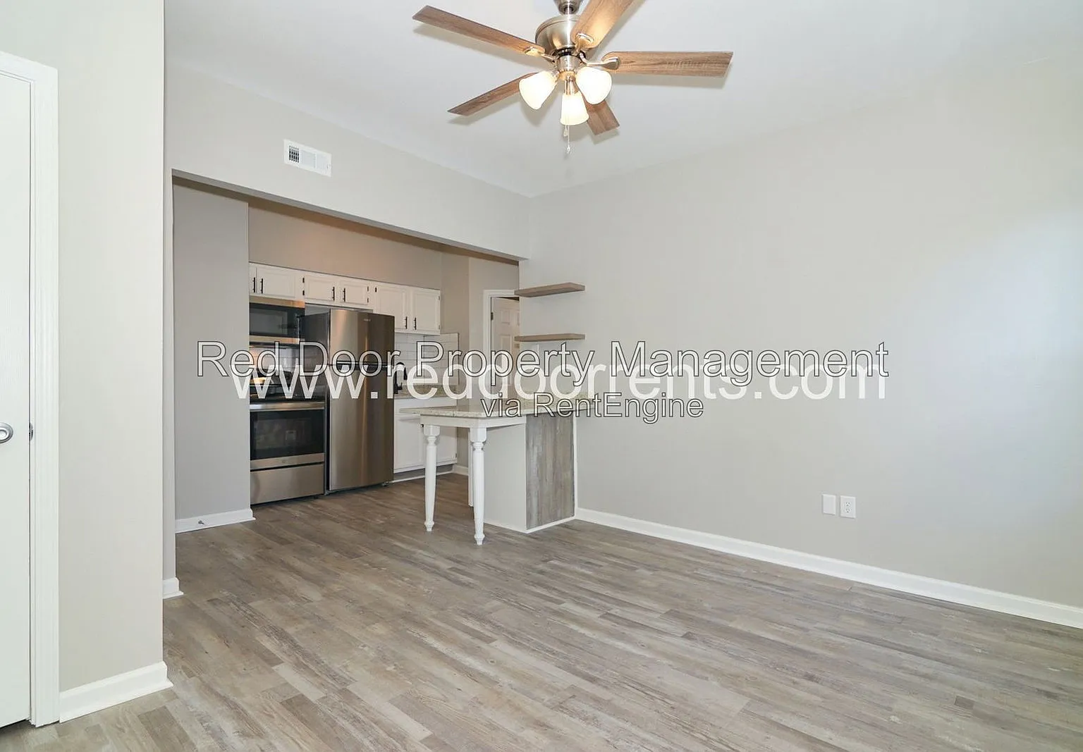 1 bed, 1.0 bath, 480 sqft, $1,010 — Photo 1