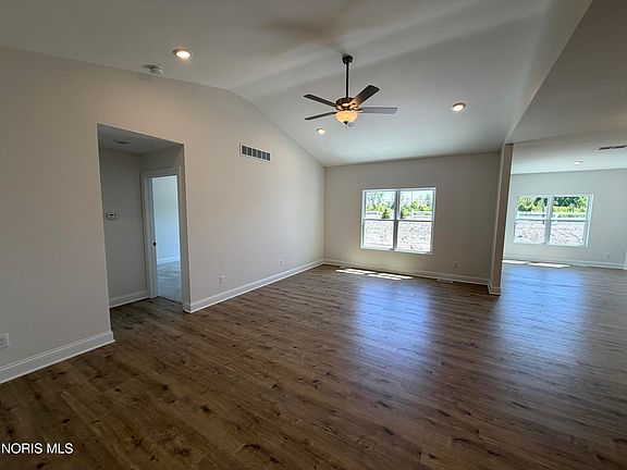 2nd image of 5032 Easton Dr