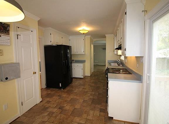 3rd image of 7419 River Pine Dr