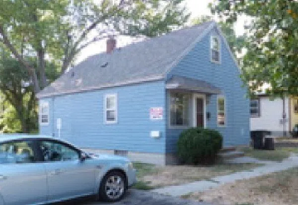 509 N Hagadorn Rd — Photo 2