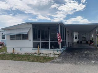 36145 Plum Ave, Grand Island, FL 32735