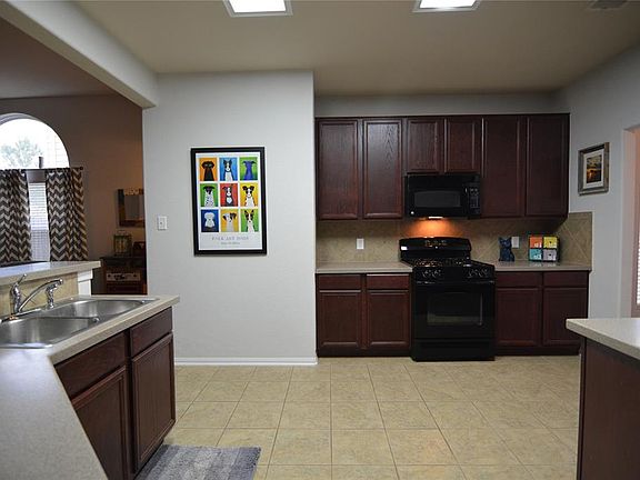 2nd image of 19251 Carriage Vale Ln