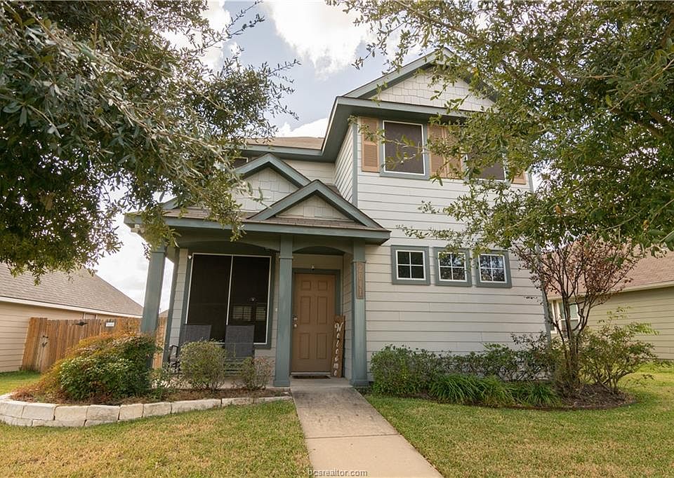 1st image of 2041 Autumn Lake Dr