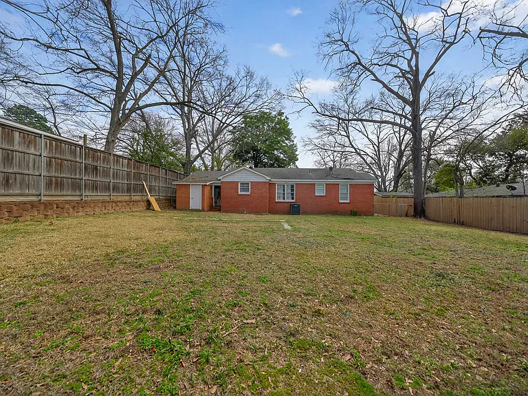 2417 S Kennedy Ave — Photo 57