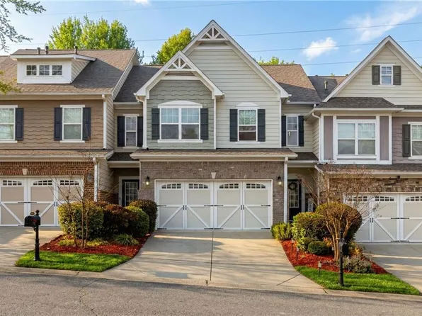 2910 Cross Creek Dr, Cumming, GA 30041