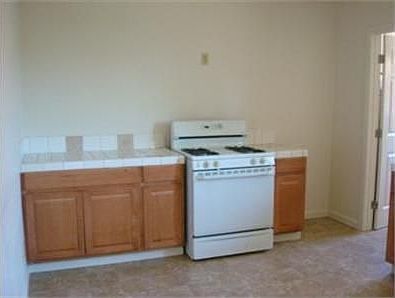 5th image of 1554 Julian St