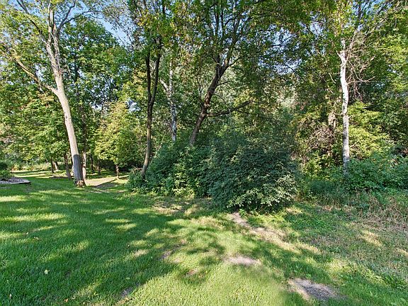 3rd image of 1254 99th Ct NE