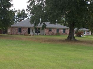 1409 Fairway Dr, Hope, AR 71801