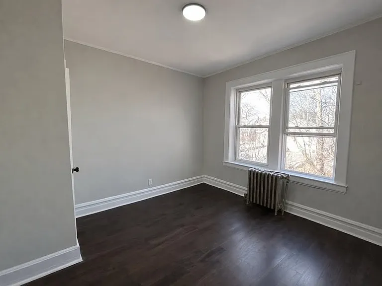 61 Cleveland St — Photo 10