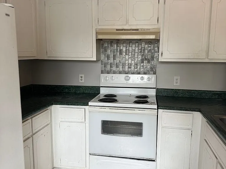 910 Brett Dr #82 — Photo 5