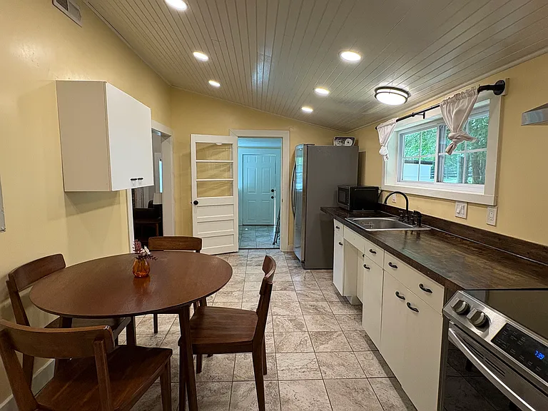 5454 Pinewood Rd — Photo 16
