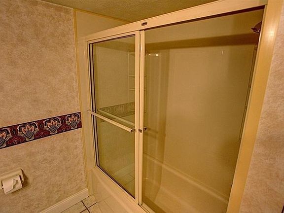 Downstairs full bath